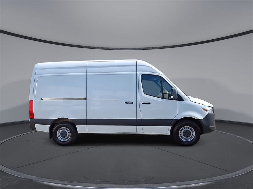 Thumbnail: 2021 Mercedes-Benz Sprinter - 8