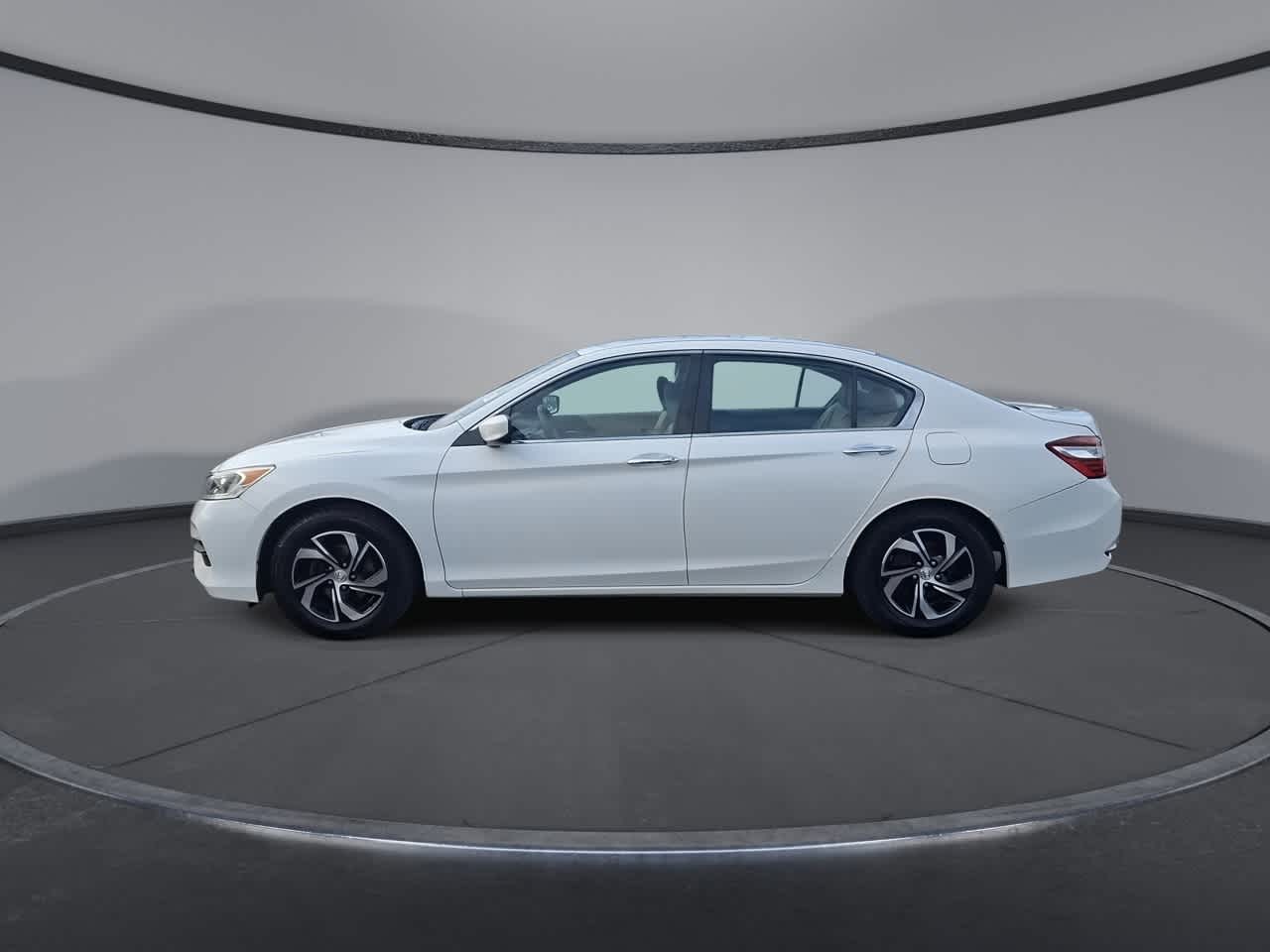 Thumbnail: 2017 Honda Accord - 5