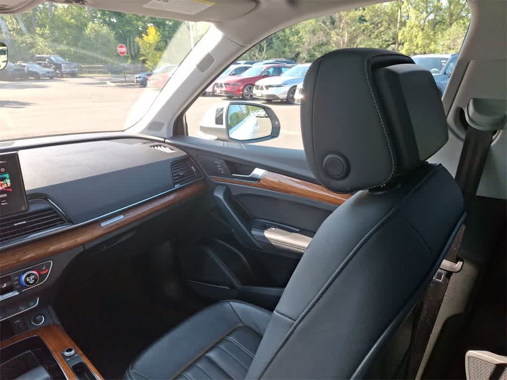 Thumbnail: 2023 Audi Q5 - 11