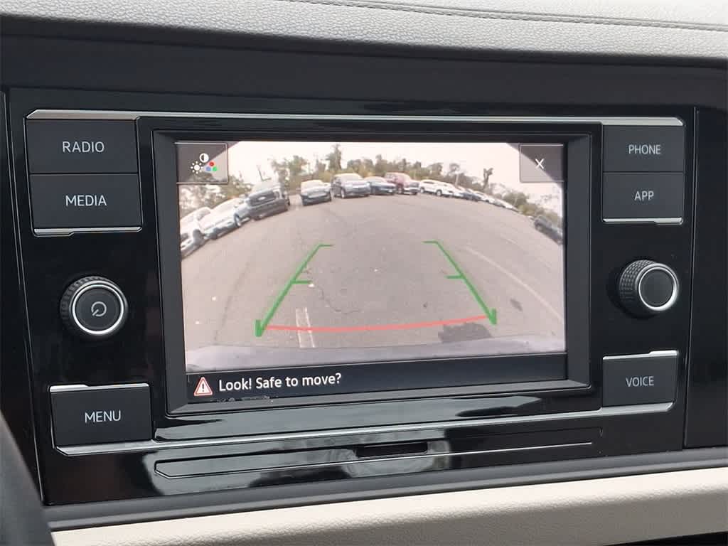 Thumbnail: 2023 Volkswagen Jetta - 21