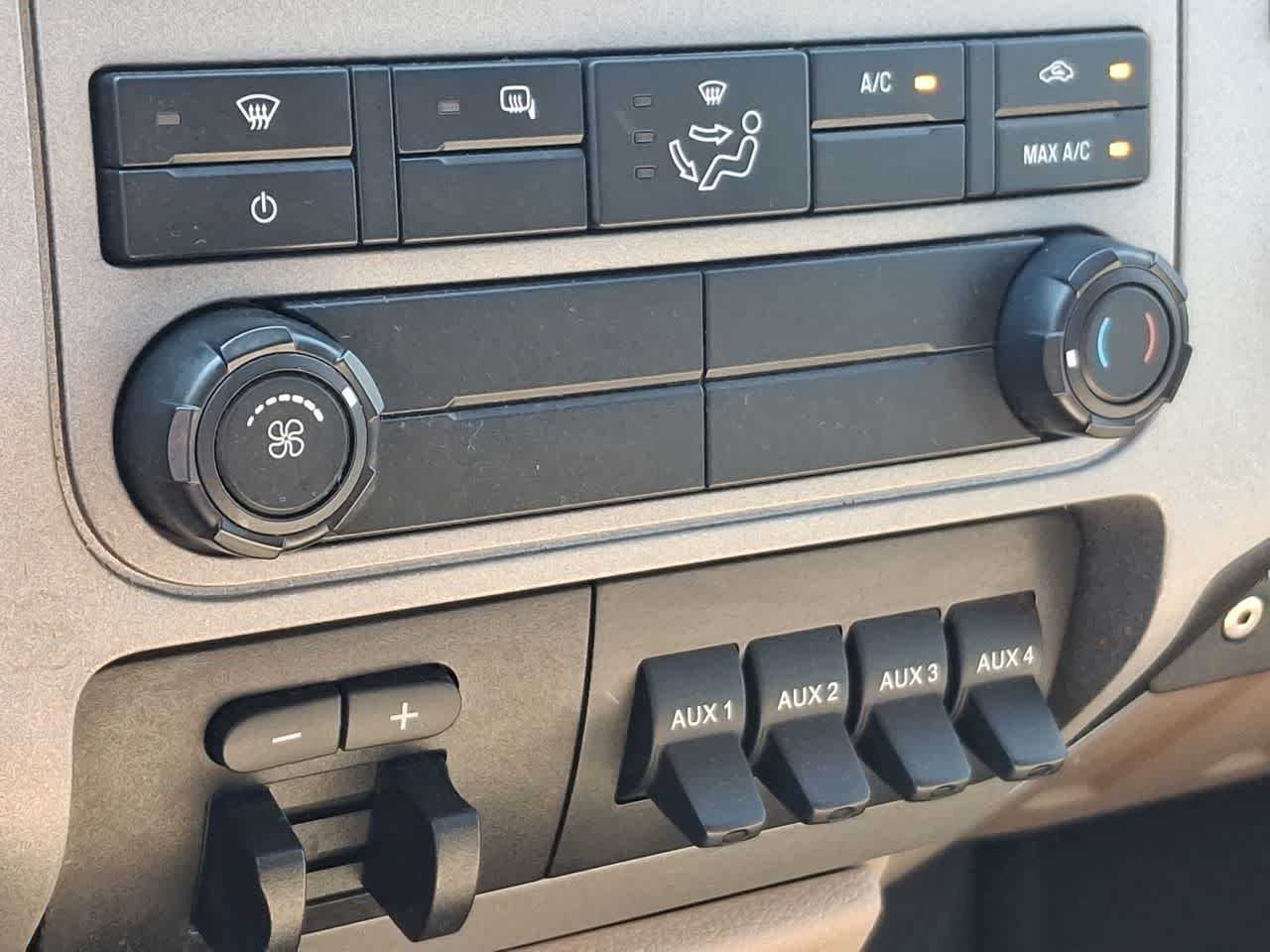 Thumbnail: 2015 Ford F-250 - 24