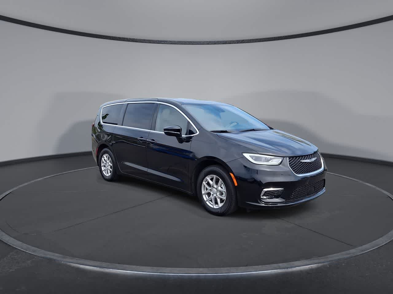 Thumbnail: 2025 Chrysler Pacifica - 2