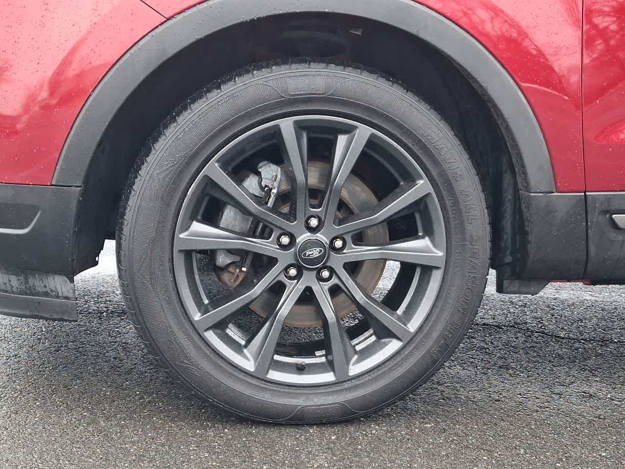 Thumbnail: 2018 Ford Explorer - 29