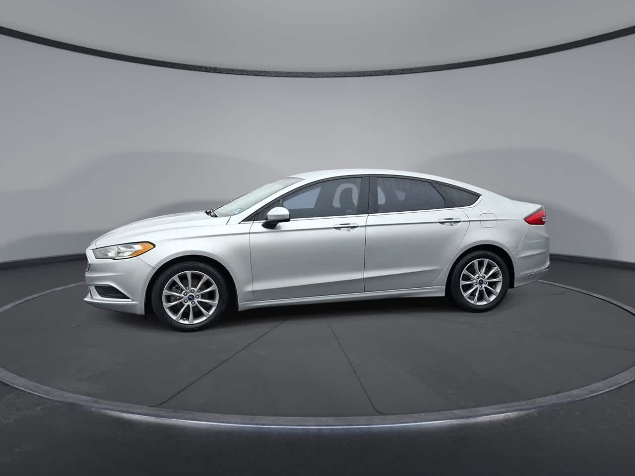 Thumbnail: 2017 Ford Fusion - 4