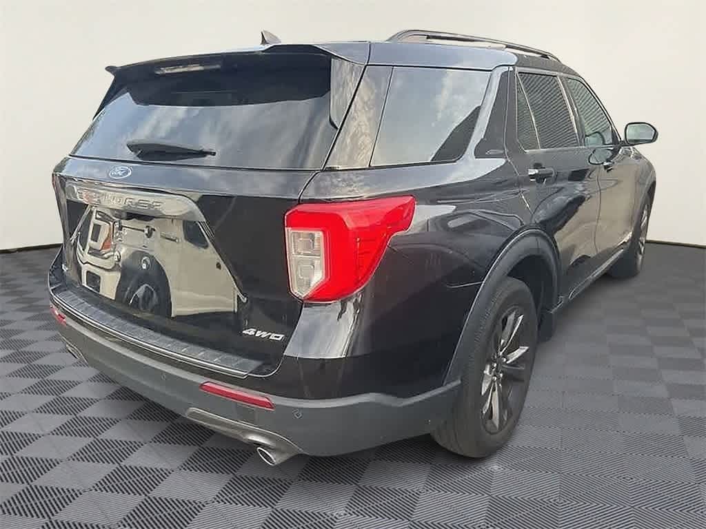 Thumbnail: 2022 Ford Explorer - 6