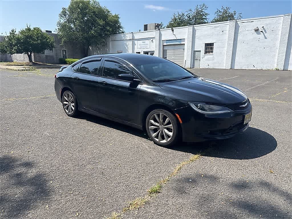 Thumbnail: 2016 Chrysler 200 - 2