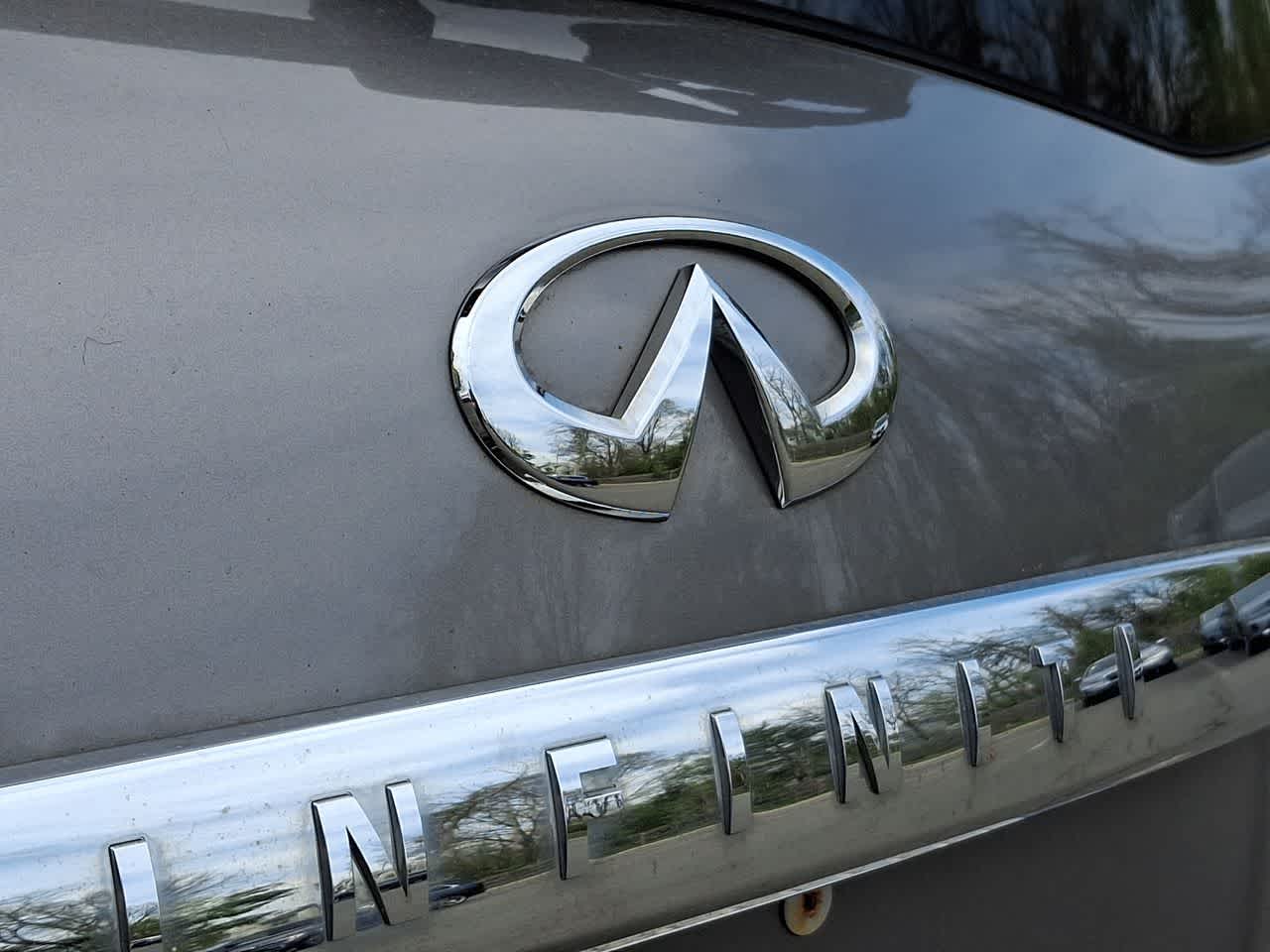 Thumbnail: 2014 INFINITI QX80 - 28
