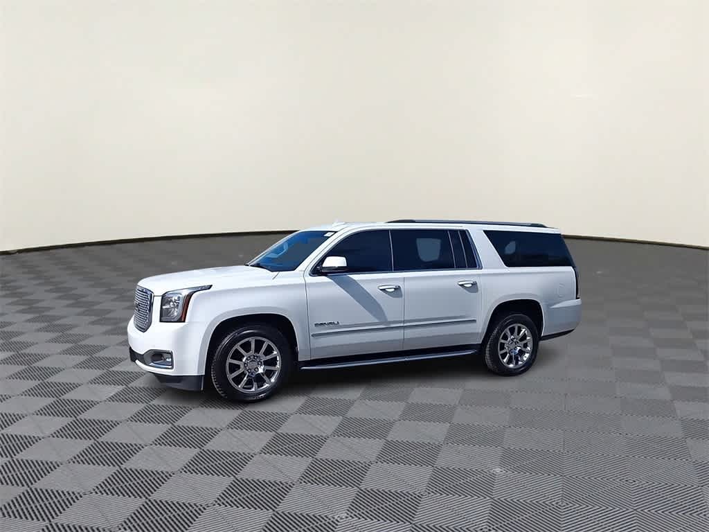 Thumbnail: 2017 GMC Yukon XL - 4