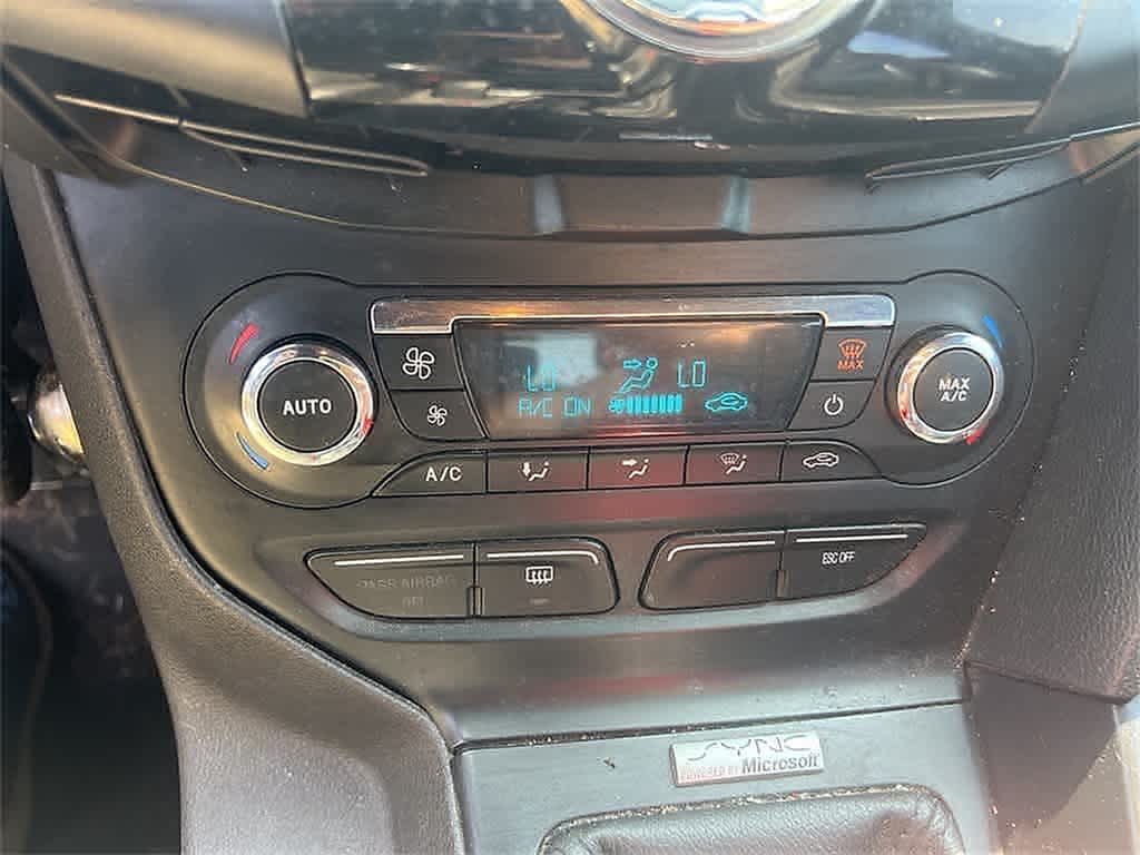 Thumbnail: 2014 Ford Focus - 20