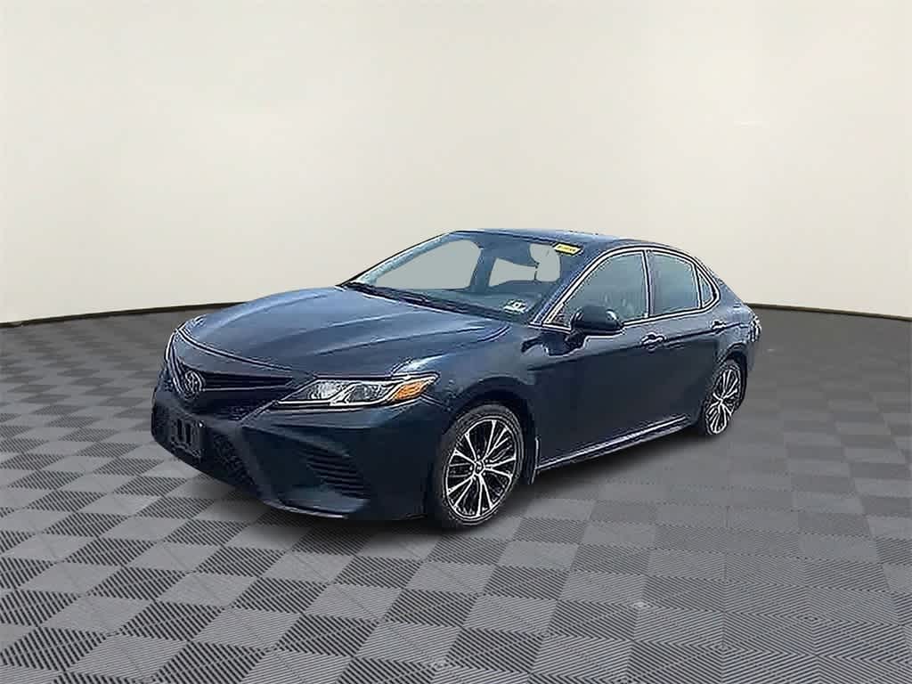 Thumbnail: 2019 Toyota Camry - 3