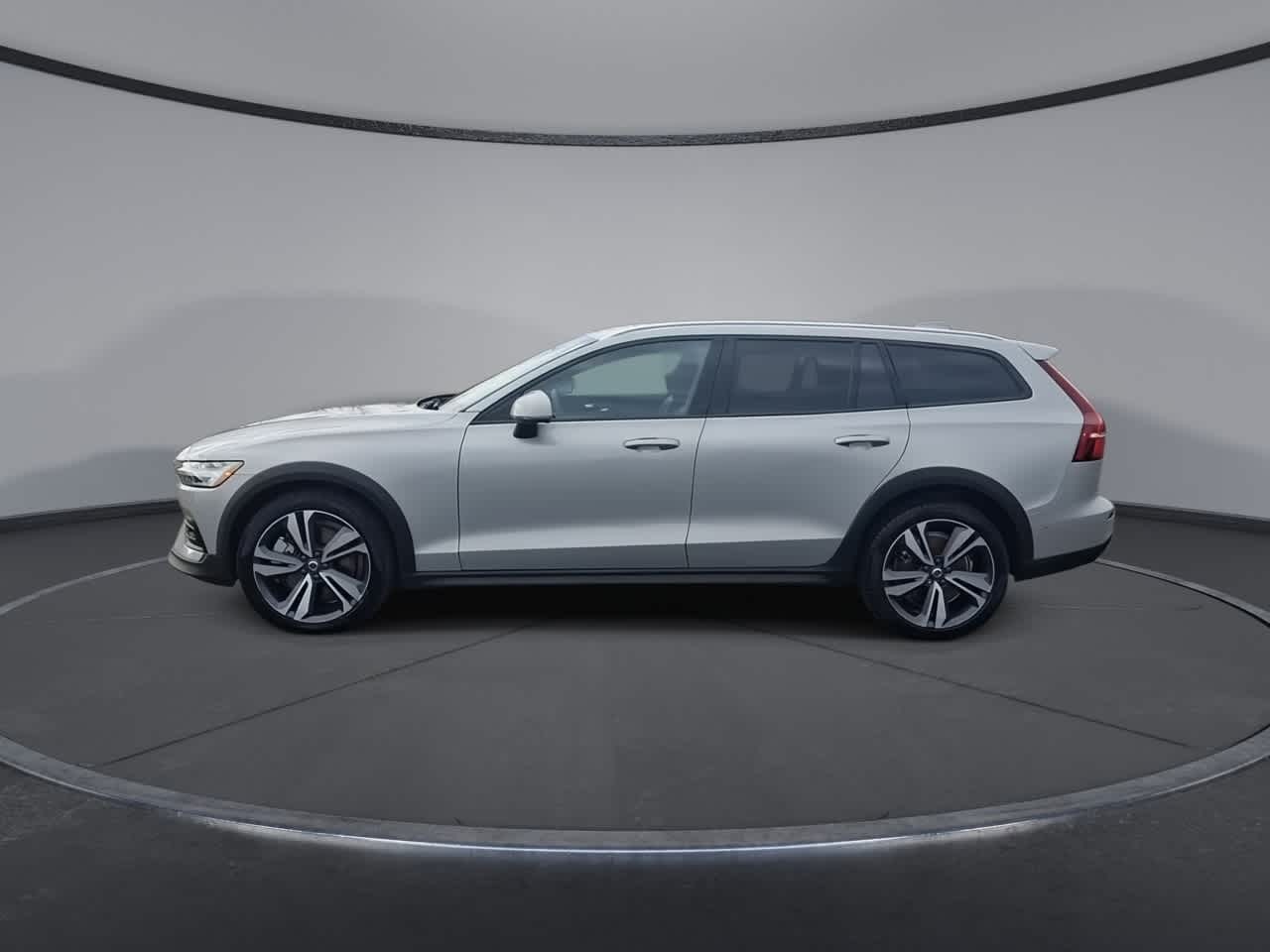 Thumbnail: 2025 Volvo S60 - 5