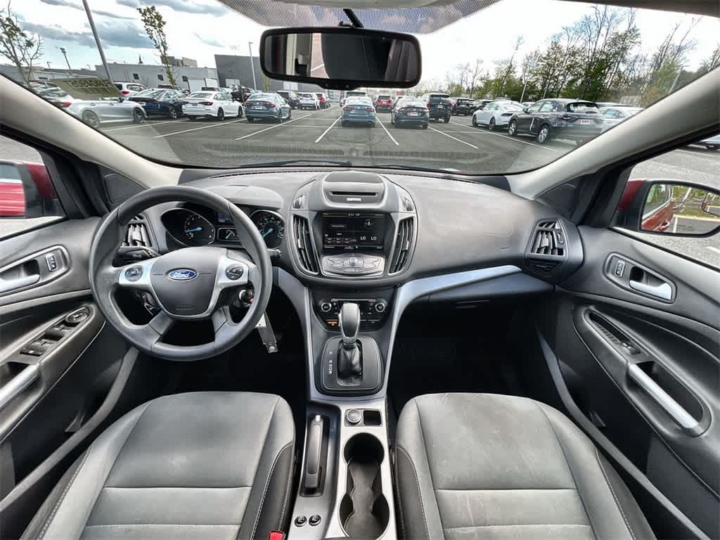 2015 Ford Escape SE 18