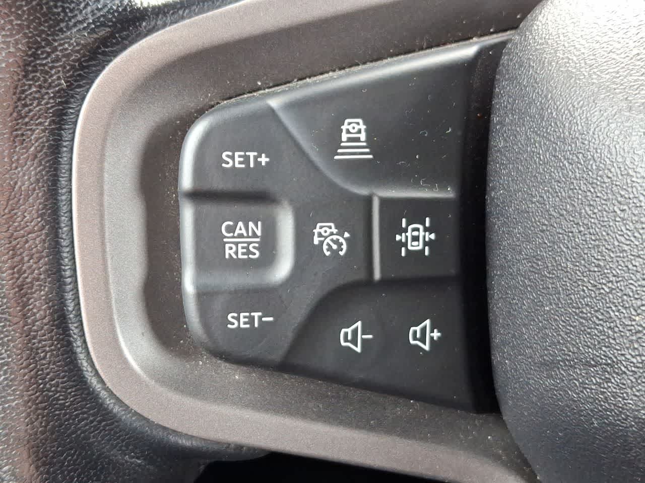 Thumbnail: 2022 Ford Bronco - 23