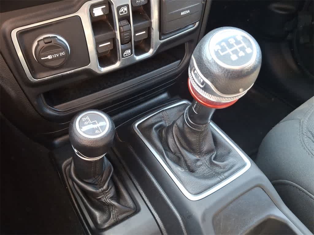 Thumbnail: 2019 Jeep Wrangler - 18