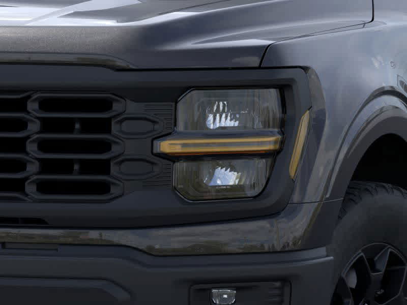 2025 Ford F-150 STX 18