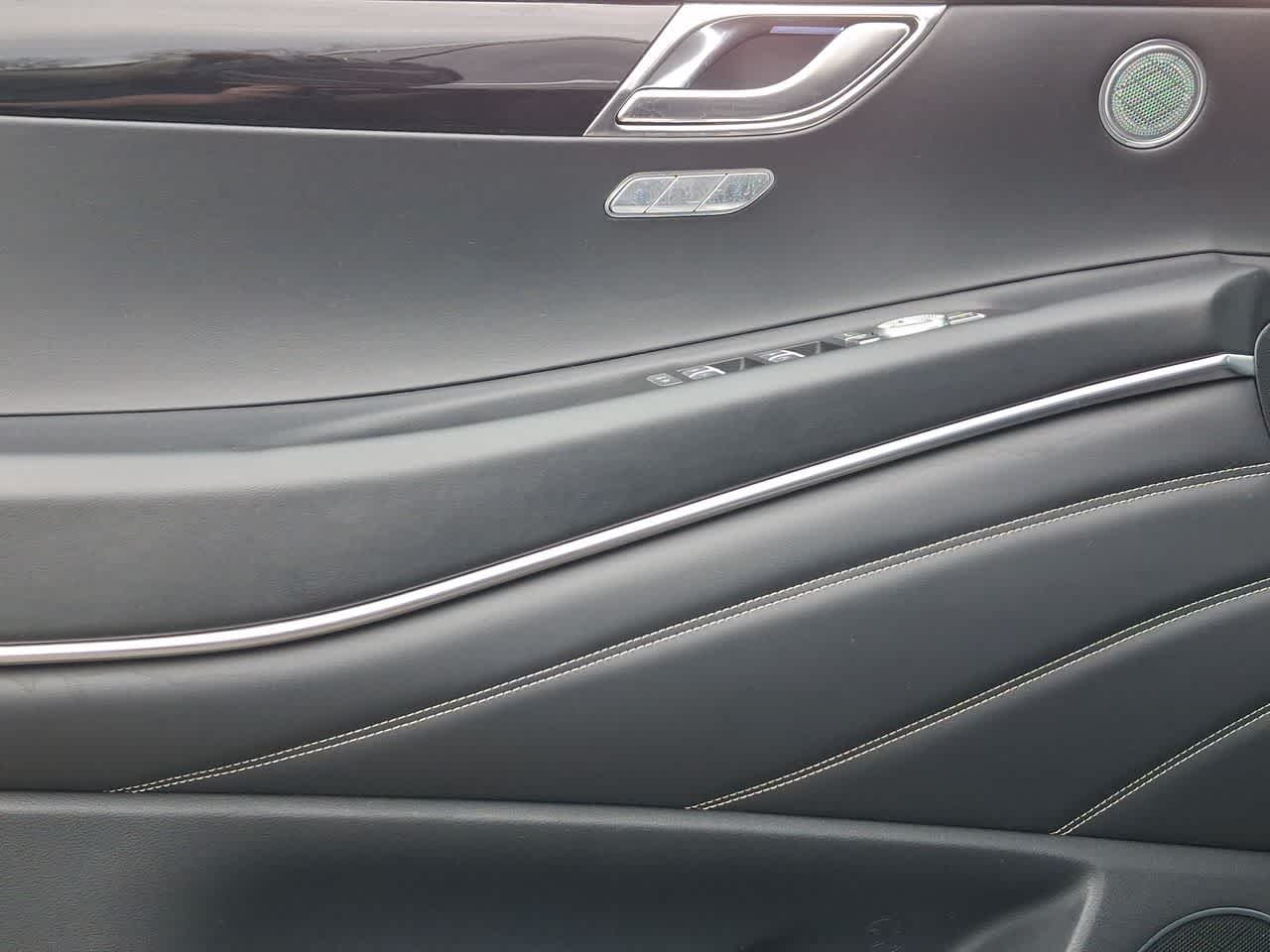 Thumbnail: 2025 Genesis GV80 - 16