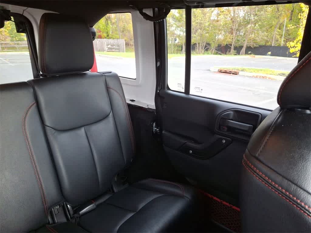 Thumbnail: 2017 Jeep Wrangler - 14