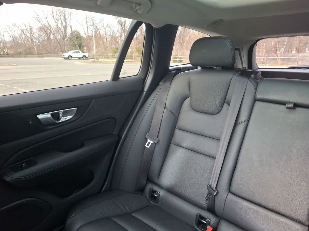 Thumbnail: 2025 Volvo S60 - 12