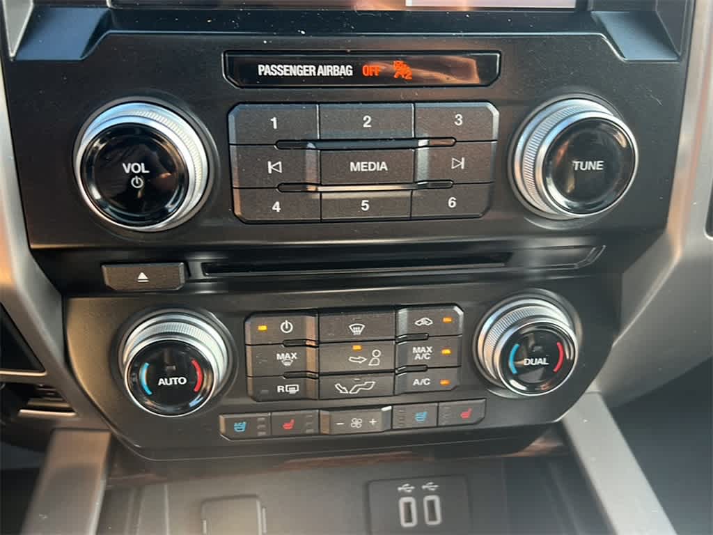 2016 Ford F-150  21