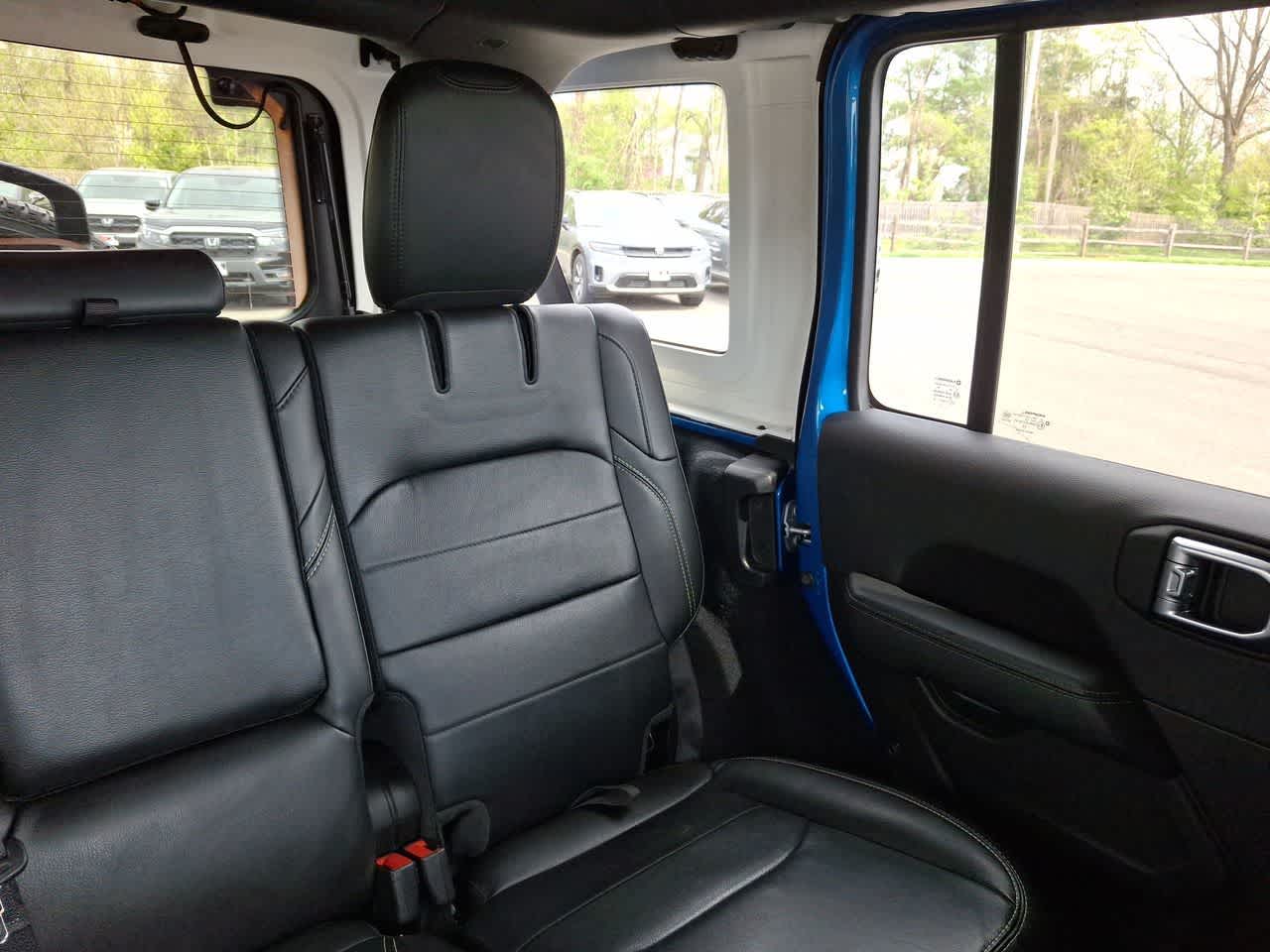 Thumbnail: 2022 Jeep Wrangler - 14