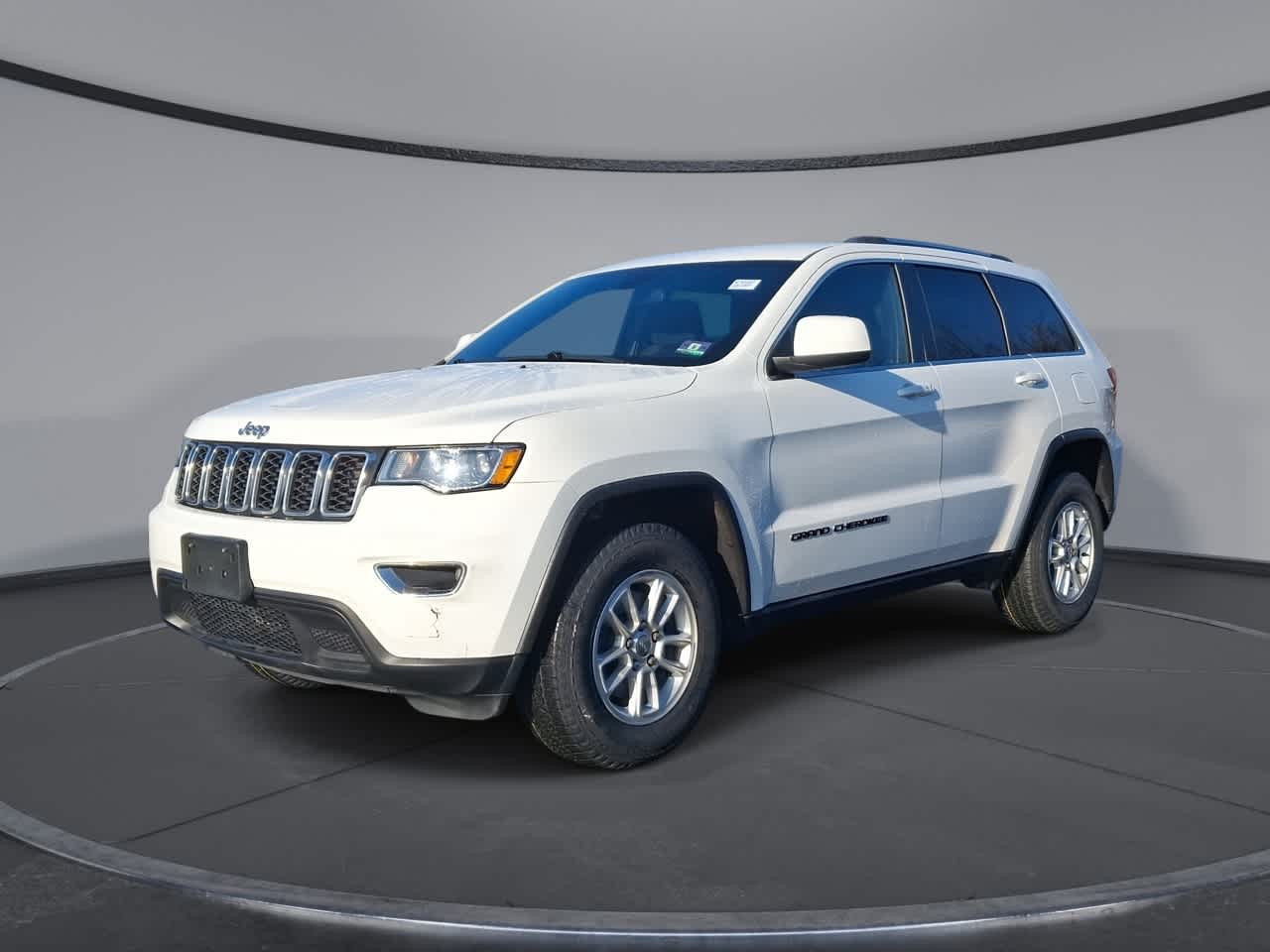Thumbnail: 2019 Jeep Grand Cherokee - 1