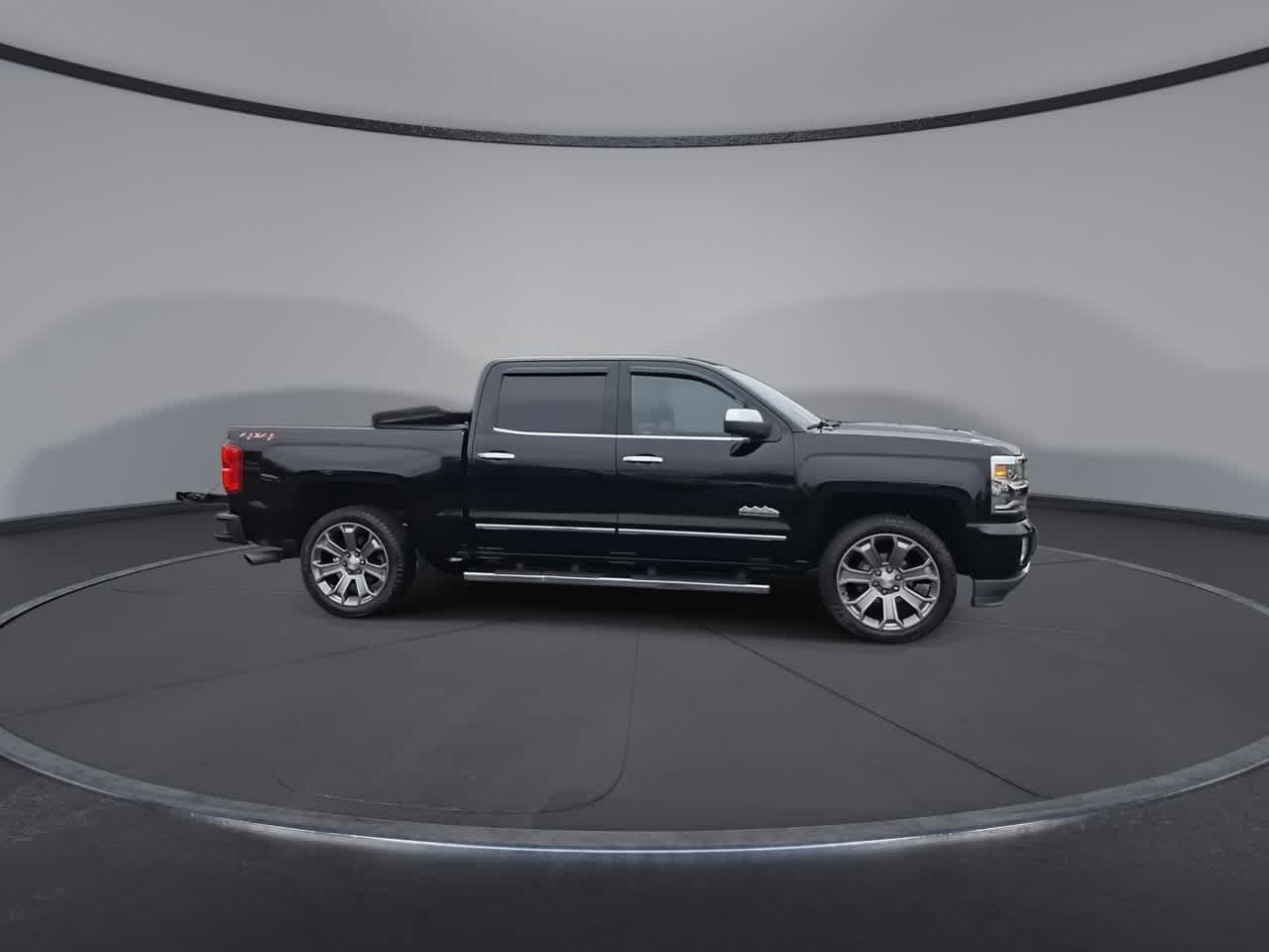Thumbnail: 2018 Chevrolet Silverado 1500 - 9