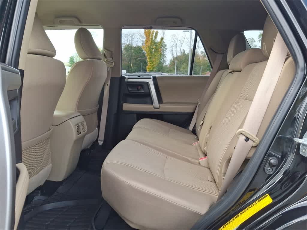 Thumbnail: 2013 Toyota 4Runner - 25