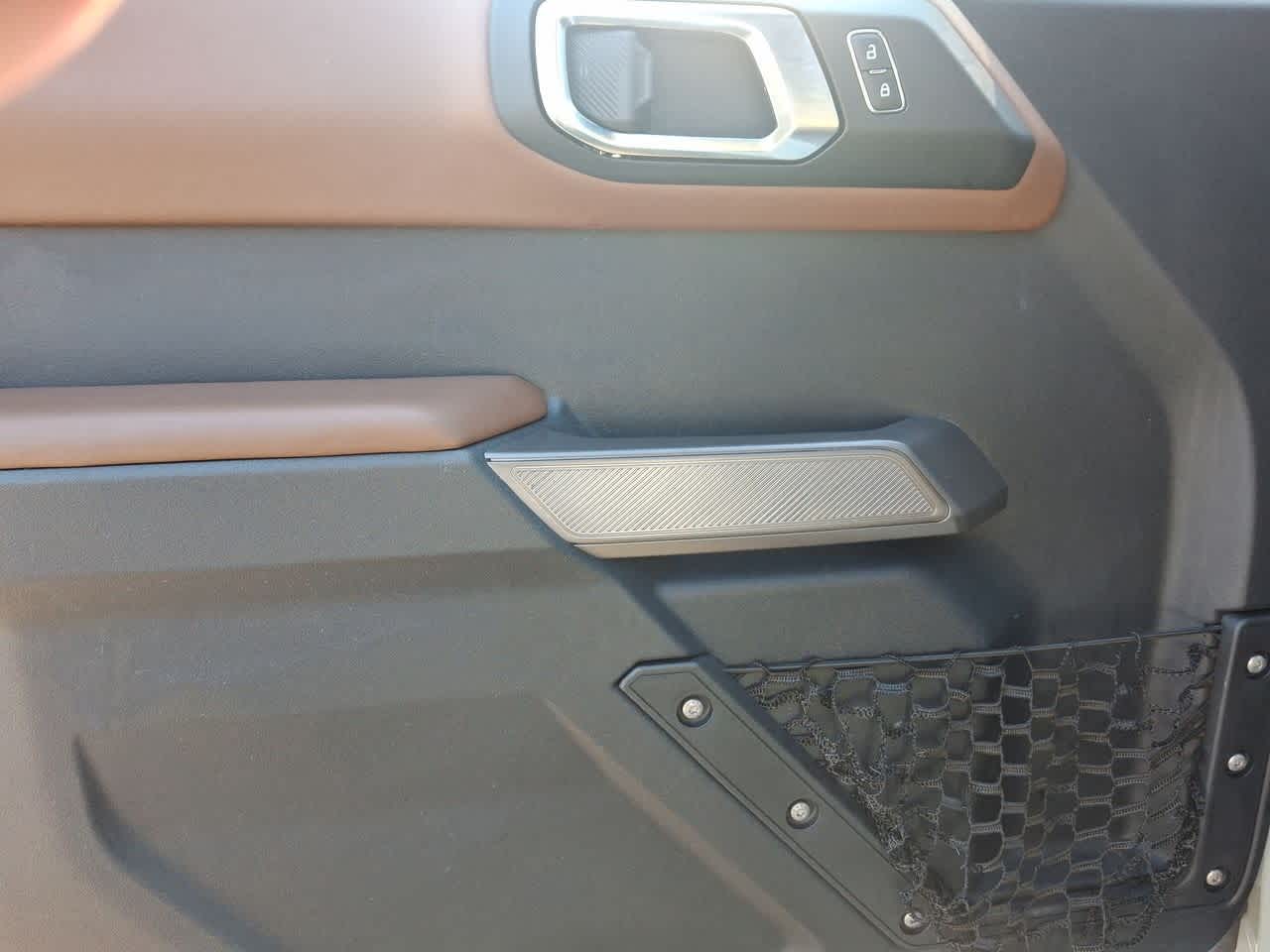 Thumbnail: 2022 Ford Bronco - 16