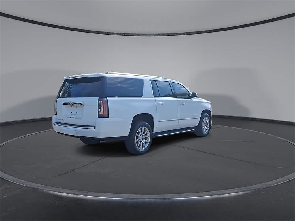 Thumbnail: 2017 GMC Yukon XL - 8