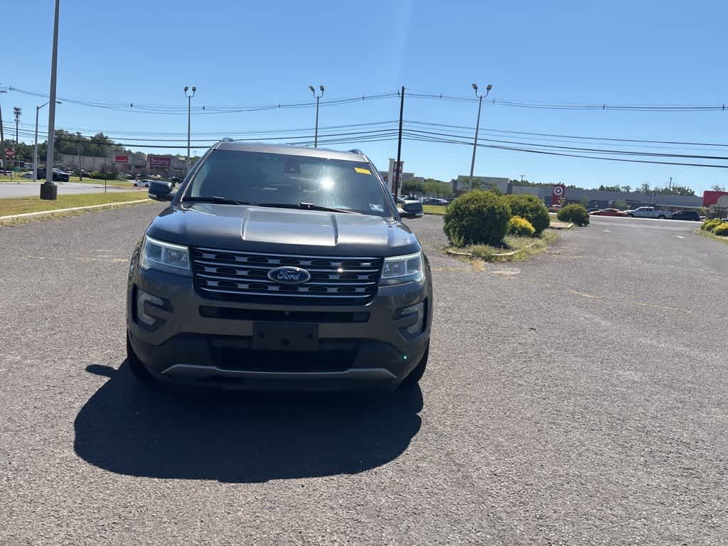 Thumbnail: 2017 Ford Explorer - 5