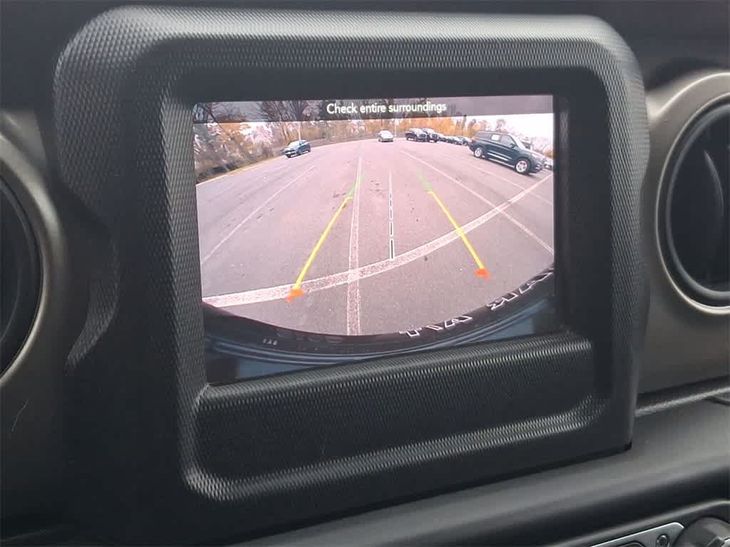 Thumbnail: 2021 Jeep Wrangler - 21