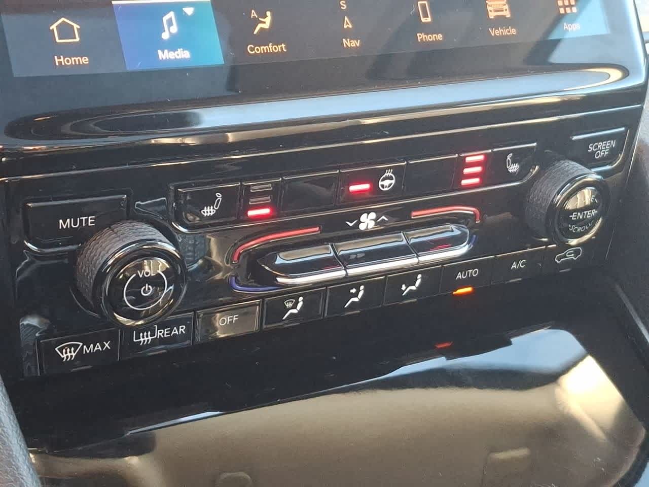 Thumbnail: 2024 Jeep Grand Cherokee - 25