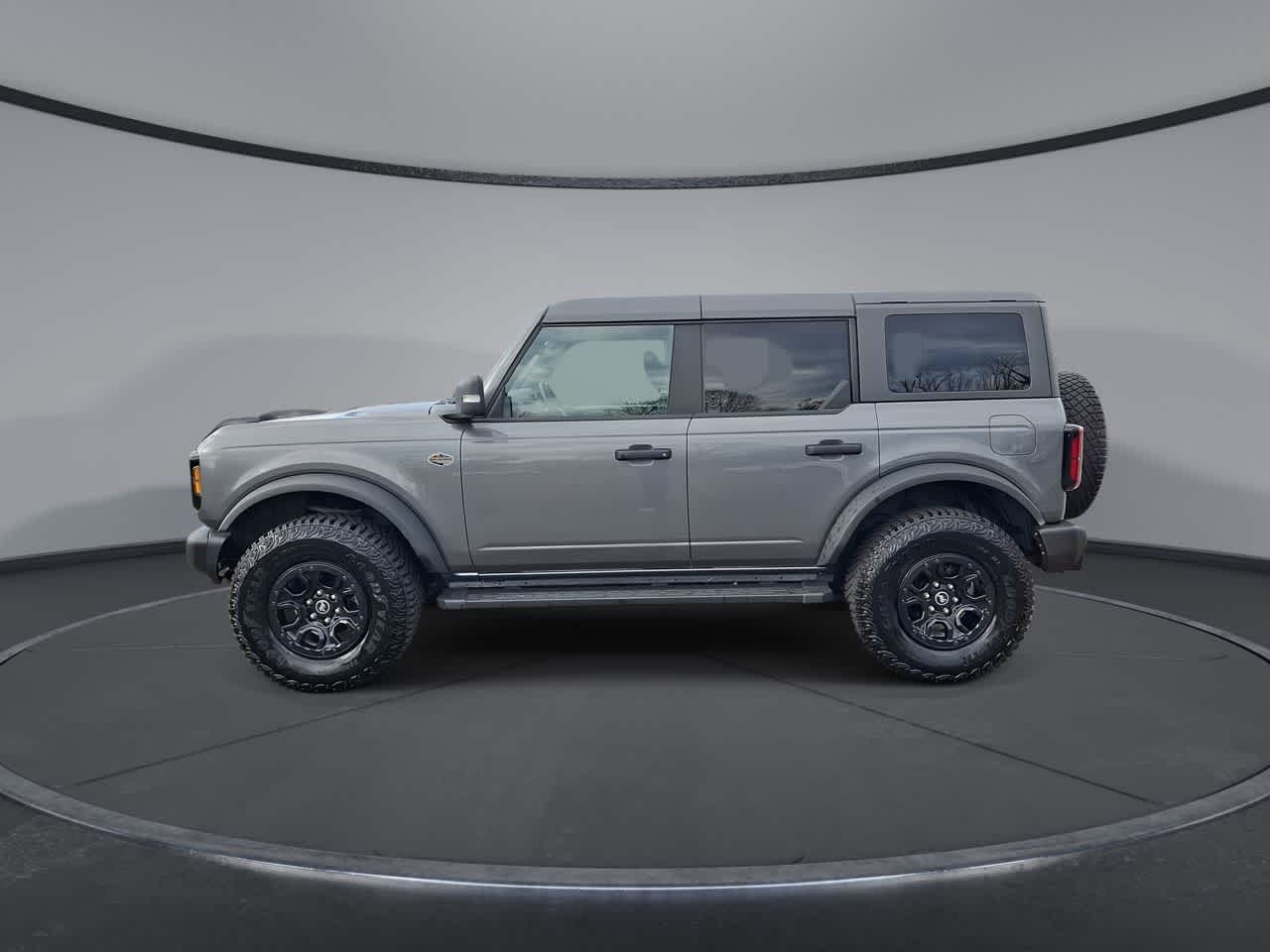 Thumbnail: 2022 Ford Bronco - 5