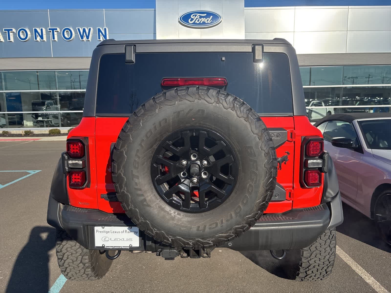 Thumbnail: 2022 Ford Bronco - 5