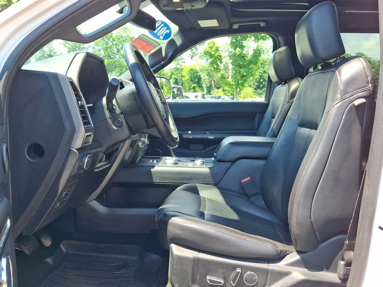 Thumbnail: 2018 Ford Expedition - 17