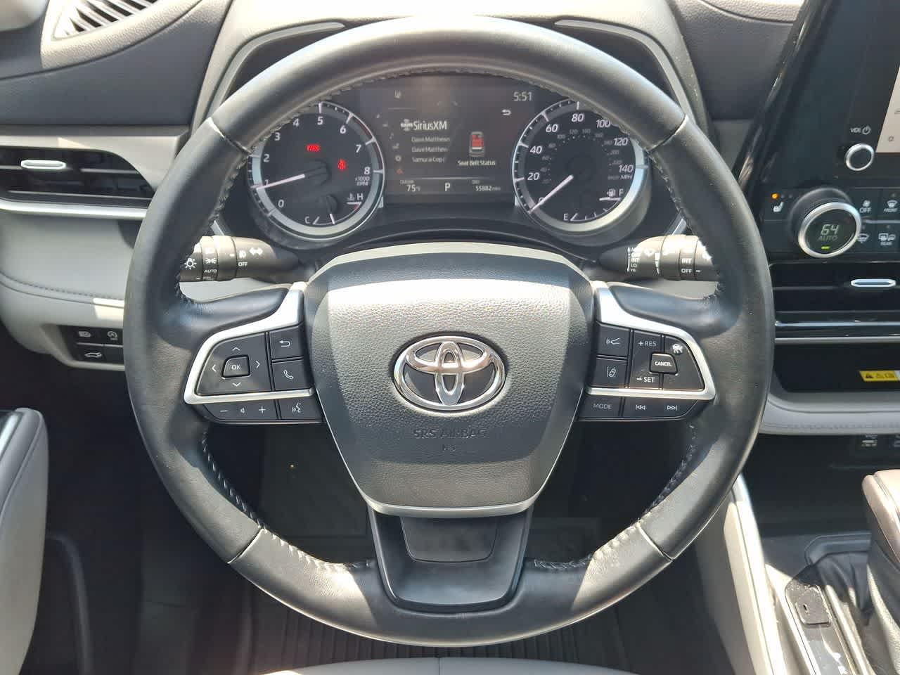 Thumbnail: 2023 Toyota Highlander - 22