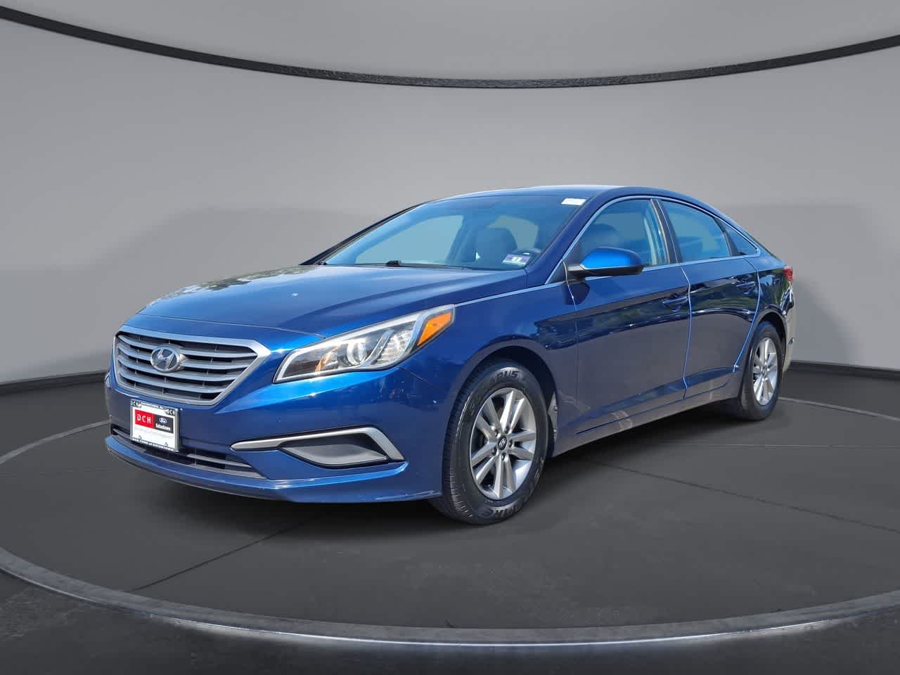Thumbnail: 2016 Hyundai Sonata - 1