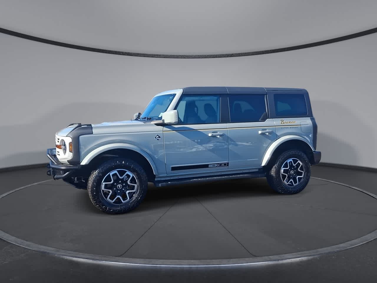 Thumbnail: 2022 Ford Bronco - 4