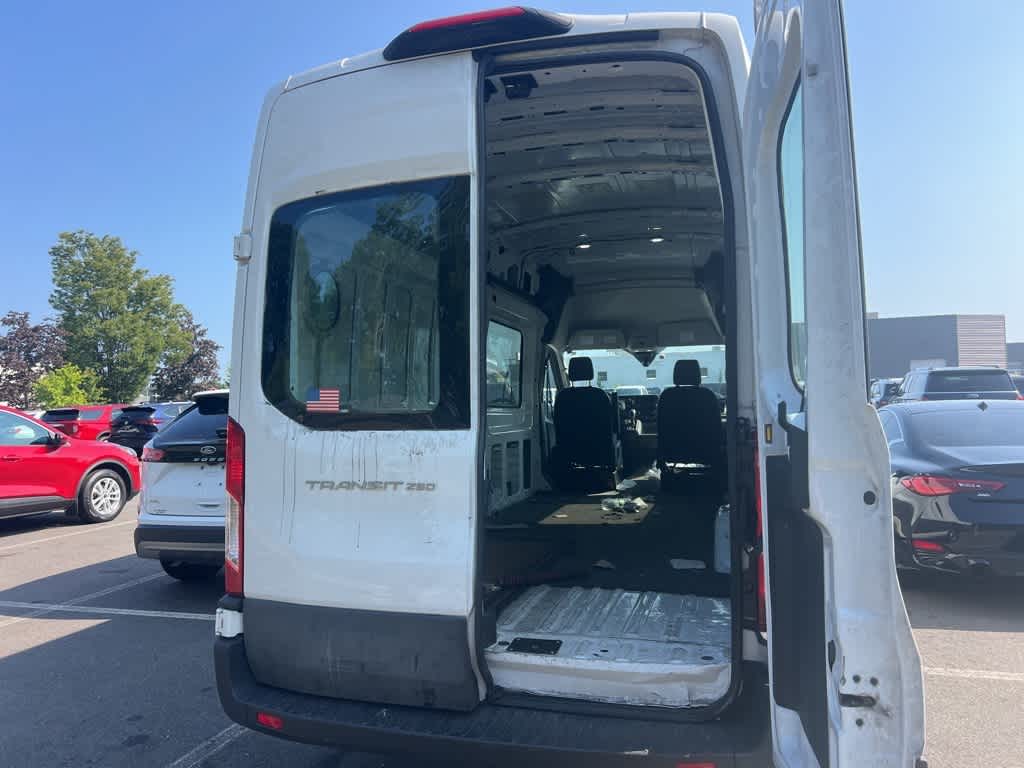 Thumbnail: 2022 Ford Transit Series - 8