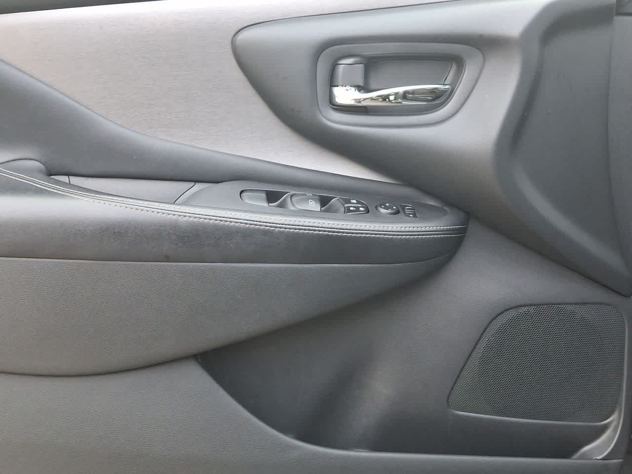 Thumbnail: 2019 Nissan Murano - 16