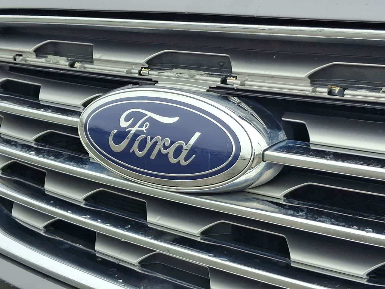 Thumbnail: 2021 Ford Edge - 28