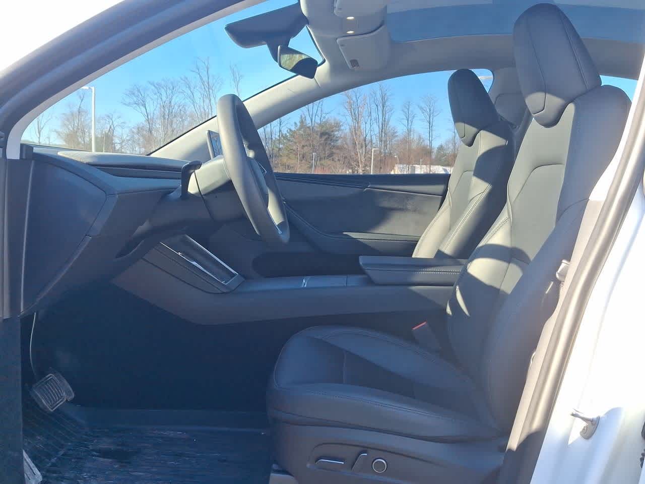 Thumbnail: 2026 Tesla Model Y - 17