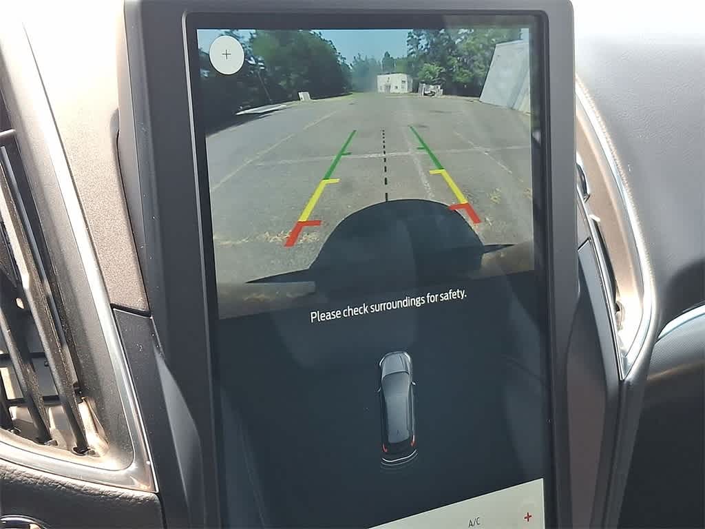 Thumbnail: 2023 Ford Edge - 21