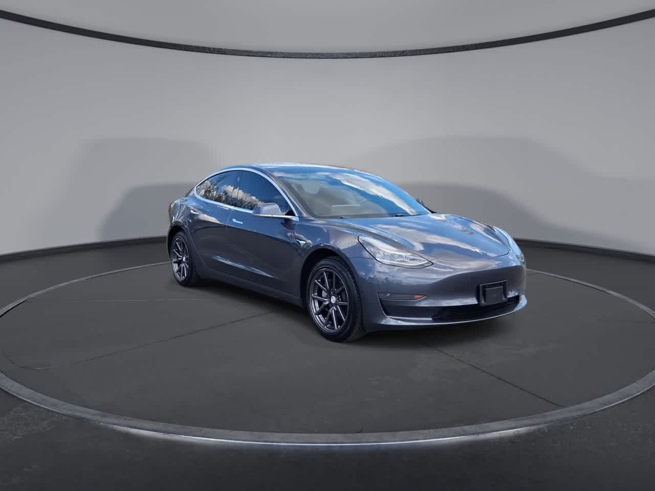 Thumbnail: 2019 Tesla Model 3 - 2