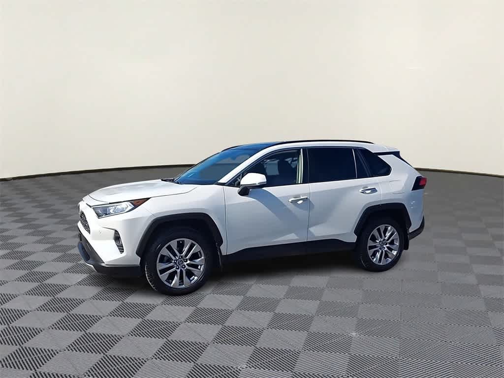 Thumbnail: 2019 Toyota RAV4 - 4