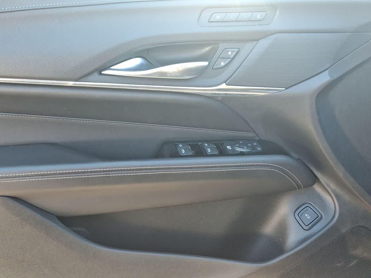 Thumbnail: 2023 Cadillac CT4 - 16