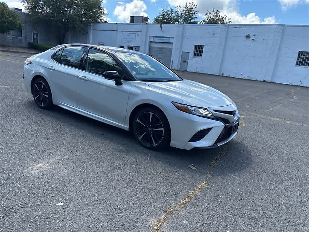 Thumbnail: 2019 Toyota Camry - 9