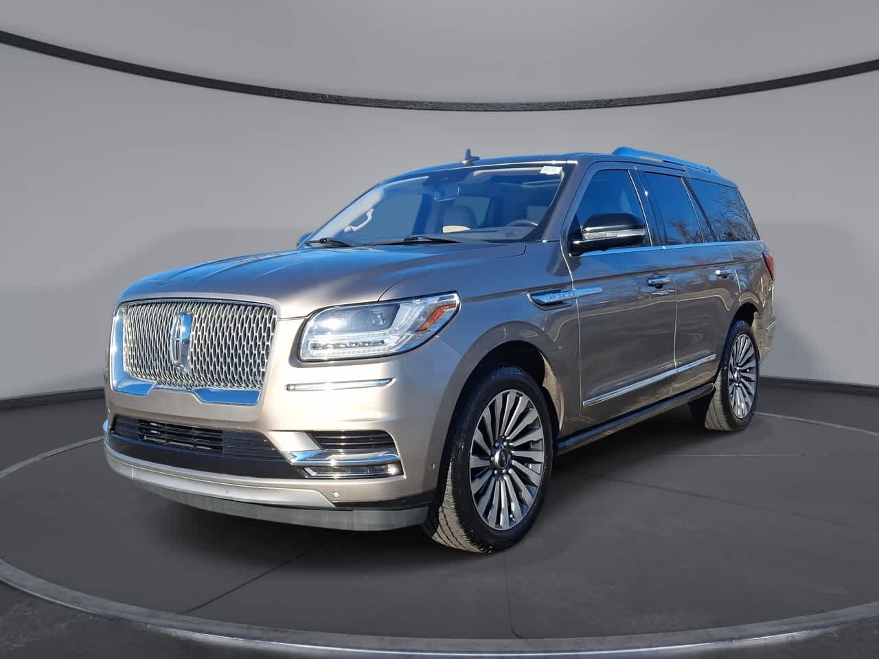 Thumbnail: 2019 Lincoln Navigator - 1