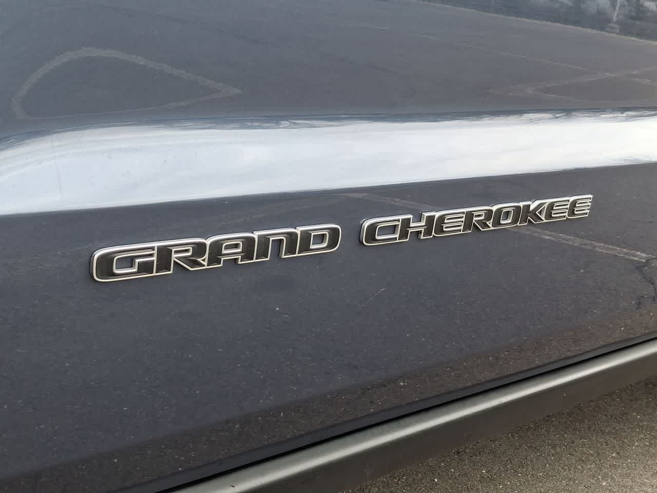 Thumbnail: 2021 Jeep Grand Cherokee - 28