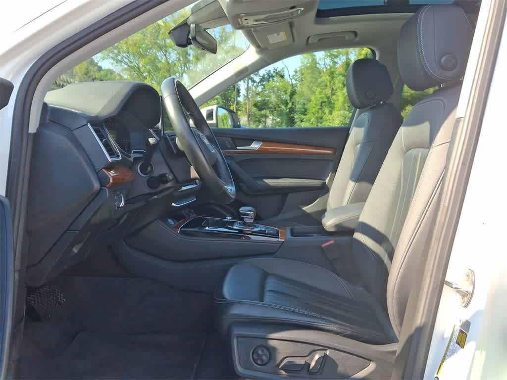 Thumbnail: 2023 Audi Q5 - 17